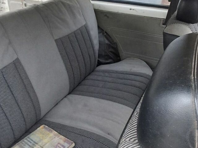 Белый Тойота Королла, объемом двигателя 0 л и пробегом 425 тыс. км за 1304 $, фото 6 на Automoto.ua