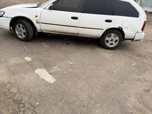 Білий Тойота Королла, об'ємом двигуна 1.3 л та пробігом 600 тис. км за 1300 $, фото 3 на Automoto.ua