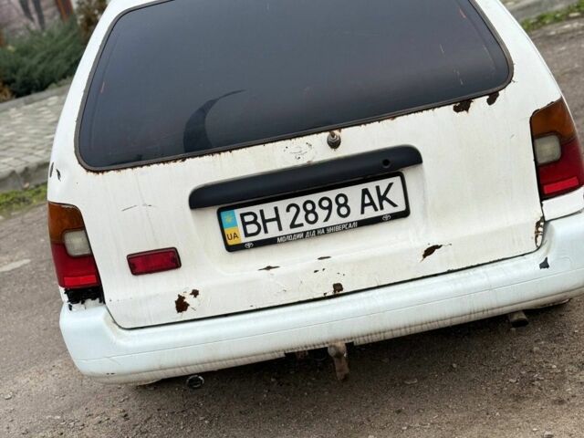 Білий Тойота Королла, об'ємом двигуна 1.3 л та пробігом 600 тис. км за 1300 $, фото 5 на Automoto.ua