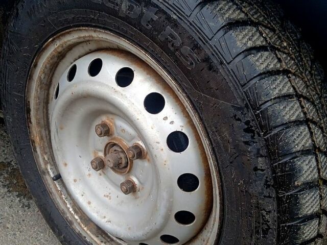 Белый Тойота Королла, объемом двигателя 2 л и пробегом 222 тыс. км за 1800 $, фото 3 на Automoto.ua