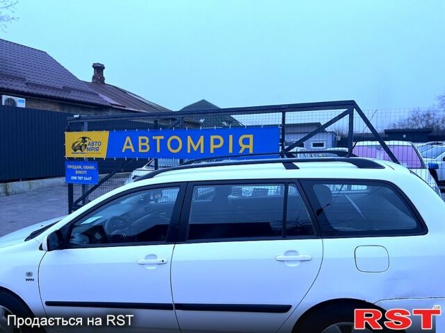 Белый Тойота Королла, объемом двигателя 1.4 л и пробегом 215 тыс. км за 4200 $, фото 6 на Automoto.ua