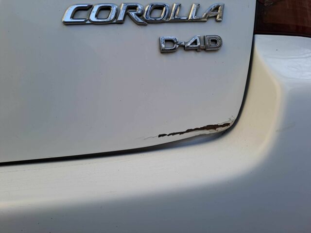 Білий Тойота Королла, об'ємом двигуна 1.4 л та пробігом 286 тис. км за 3900 $, фото 10 на Automoto.ua