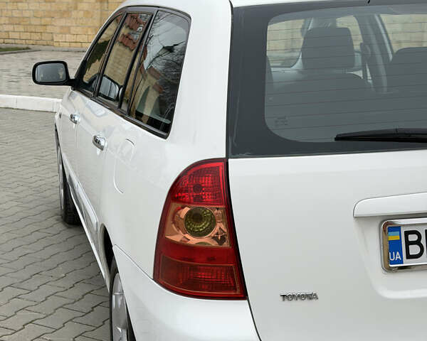 Білий Тойота Королла, об'ємом двигуна 1.36 л та пробігом 230 тис. км за 6300 $, фото 9 на Automoto.ua