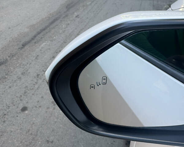 Белый Тойота Королла, объемом двигателя 1.8 л и пробегом 142 тыс. км за 21000 $, фото 14 на Automoto.ua