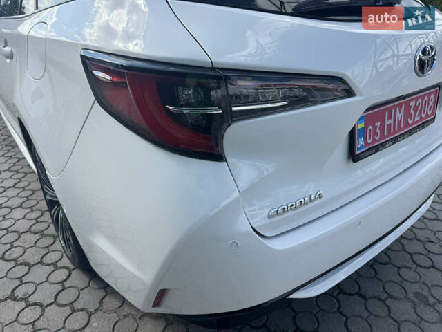 Белый Тойота Королла, объемом двигателя 1.8 л и пробегом 142 тыс. км за 21000 $, фото 9 на Automoto.ua