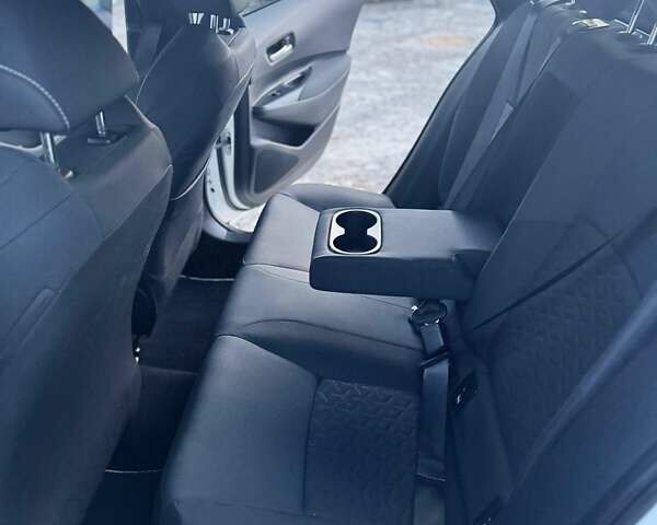 Белый Тойота Королла, объемом двигателя 1.8 л и пробегом 142 тыс. км за 22500 $, фото 14 на Automoto.ua