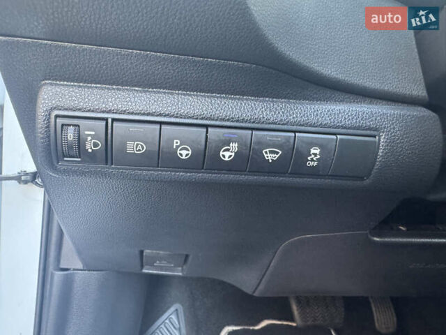 Белый Тойота Королла, объемом двигателя 1.8 л и пробегом 142 тыс. км за 21000 $, фото 23 на Automoto.ua