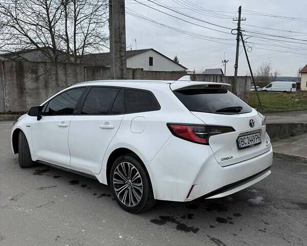 Белый Тойота Королла, объемом двигателя 1.8 л и пробегом 68 тыс. км за 23000 $, фото 2 на Automoto.ua