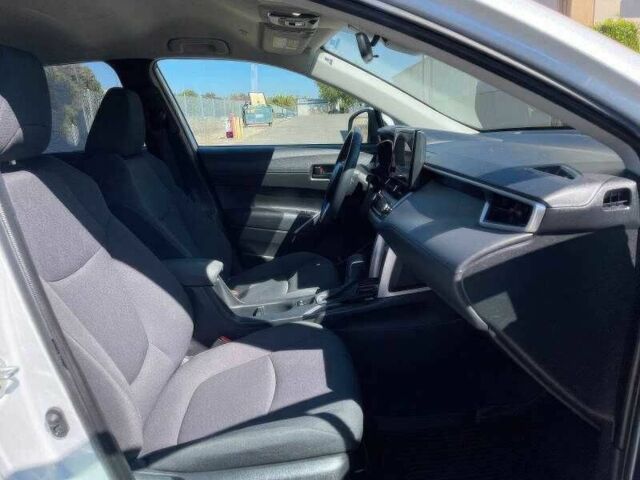 Белый Тойота Королла, объемом двигателя 2 л и пробегом 20 тыс. км за 12000 $, фото 13 на Automoto.ua