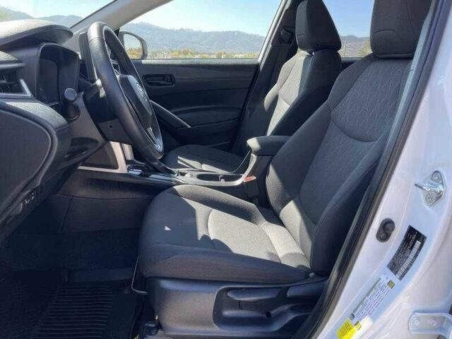 Белый Тойота Королла, объемом двигателя 2 л и пробегом 20 тыс. км за 12000 $, фото 11 на Automoto.ua