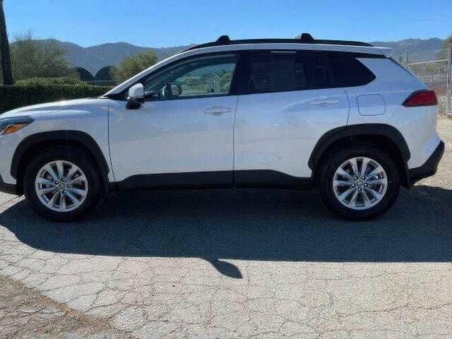 Белый Тойота Королла, объемом двигателя 2 л и пробегом 20 тыс. км за 12000 $, фото 7 на Automoto.ua