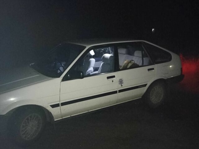 Білий Тойота Королла, об'ємом двигуна 1.6 л та пробігом 140 тис. км за 2000 $, фото 6 на Automoto.ua