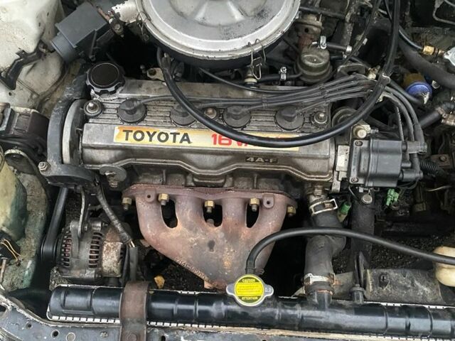 Белый Тойота Королла, объемом двигателя 1.6 л и пробегом 340 тыс. км за 716 $, фото 5 на Automoto.ua