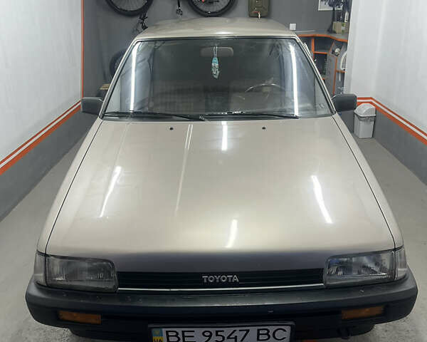 Бежевый Тойота Королла, объемом двигателя 1.3 л и пробегом 20 тыс. км за 1700 $, фото 6 на Automoto.ua