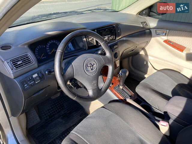 Бежевий Тойота Королла, об'ємом двигуна 1.8 л та пробігом 192 тис. км за 4000 $, фото 9 на Automoto.ua
