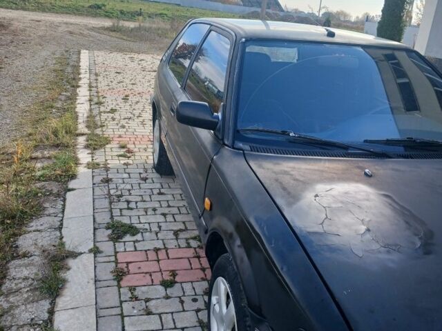 Чорний Тойота Королла, об'ємом двигуна 1.8 л та пробігом 549 тис. км за 1550 $, фото 2 на Automoto.ua