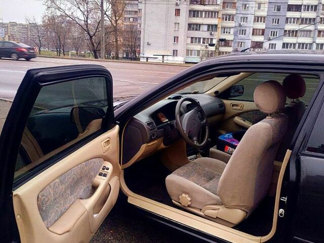 Черный Тойота Королла, объемом двигателя 1.4 л и пробегом 221 тыс. км за 2600 $, фото 4 на Automoto.ua