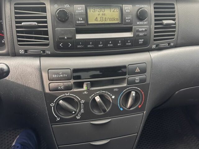 Чорний Тойота Королла, об'ємом двигуна 2 л та пробігом 311 тис. км за 3300 $, фото 5 на Automoto.ua