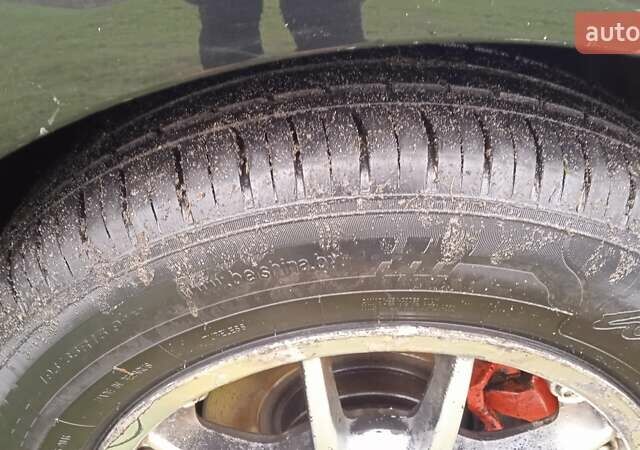 Черный Тойота Королла, объемом двигателя 2 л и пробегом 330 тыс. км за 3600 $, фото 4 на Automoto.ua