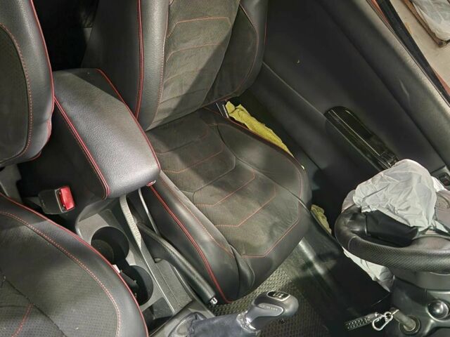 Черный Тойота Королла, объемом двигателя 1.4 л и пробегом 350 тыс. км за 2383 $, фото 6 на Automoto.ua