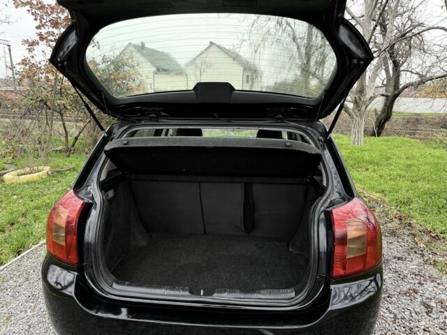 Чорний Тойота Королла, об'ємом двигуна 2 л та пробігом 300 тис. км за 4200 $, фото 6 на Automoto.ua