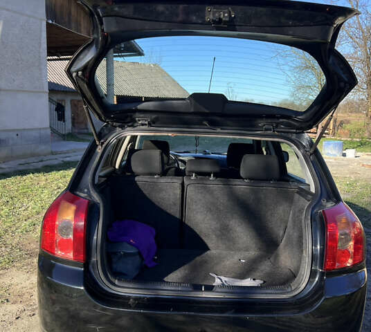 Черный Тойота Королла, объемом двигателя 1.4 л и пробегом 352 тыс. км за 4900 $, фото 10 на Automoto.ua