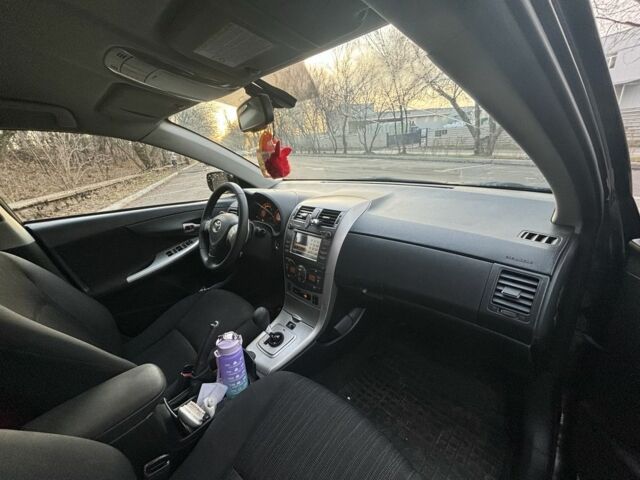 Чорний Тойота Королла, об'ємом двигуна 1.6 л та пробігом 278 тис. км за 6700 $, фото 5 на Automoto.ua