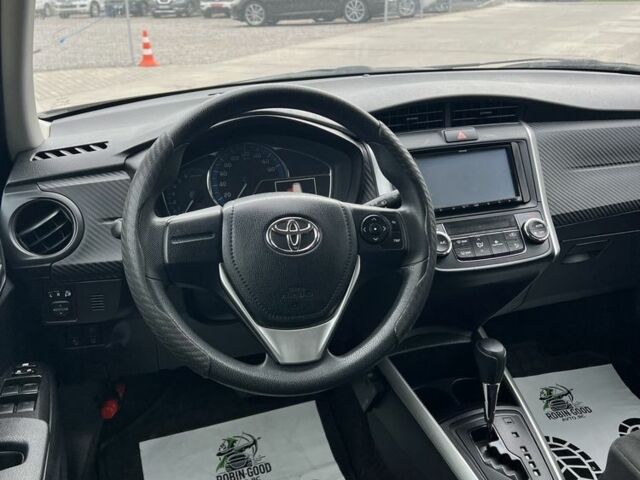 Чорний Тойота Королла, об'ємом двигуна 1.5 л та пробігом 44 тис. км за 14000 $, фото 13 на Automoto.ua