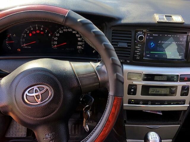 Черный Тойота Королла, объемом двигателя 1.6 л и пробегом 265 тыс. км за 3900 $, фото 9 на Automoto.ua