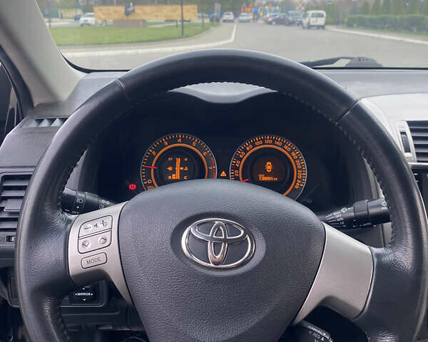 Чорний Тойота Королла, об'ємом двигуна 1.6 л та пробігом 138 тис. км за 8700 $, фото 20 на Automoto.ua