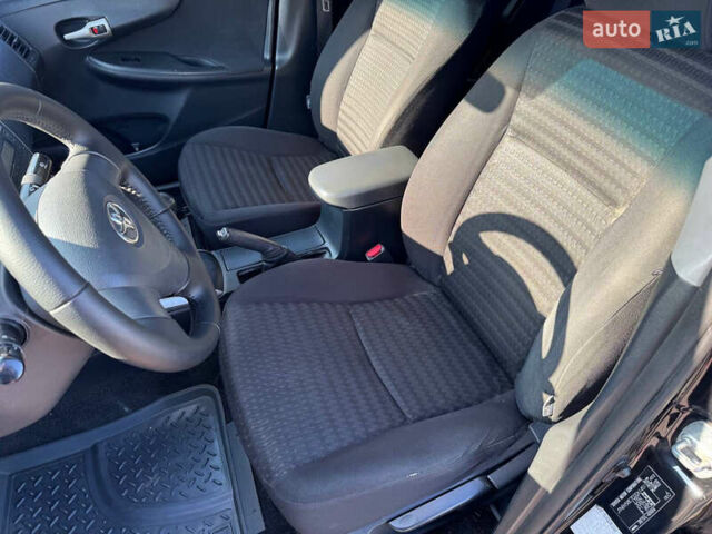 Чорний Тойота Королла, об'ємом двигуна 1.6 л та пробігом 230 тис. км за 5800 $, фото 18 на Automoto.ua
