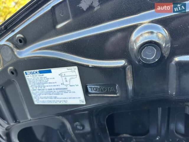 Чорний Тойота Королла, об'ємом двигуна 1.6 л та пробігом 193 тис. км за 5999 $, фото 10 на Automoto.ua