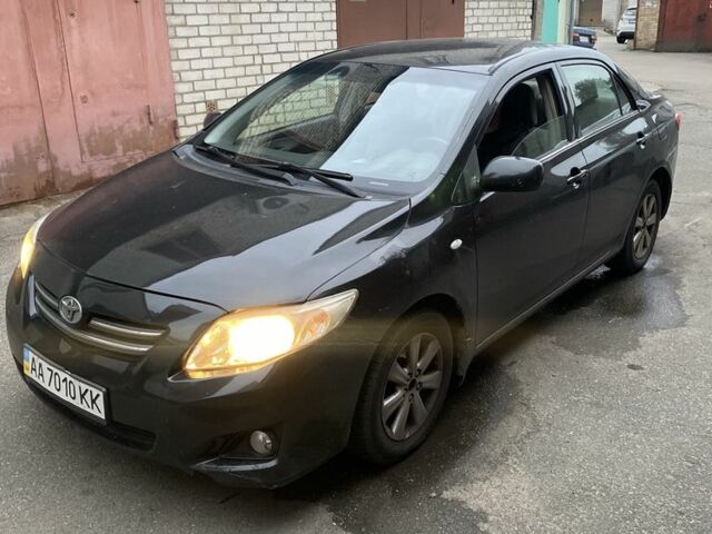 Чорний Тойота Королла, об'ємом двигуна 1.8 л та пробігом 204 тис. км за 5299 $, фото 7 на Automoto.ua