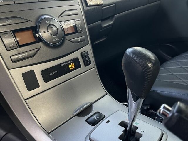 Чорний Тойота Королла, об'ємом двигуна 1.6 л та пробігом 290 тис. км за 5399 $, фото 16 на Automoto.ua