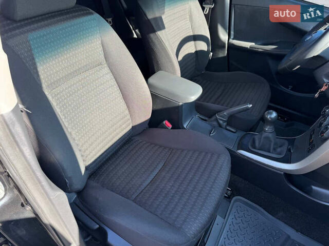 Чорний Тойота Королла, об'ємом двигуна 1.6 л та пробігом 230 тис. км за 5800 $, фото 17 на Automoto.ua