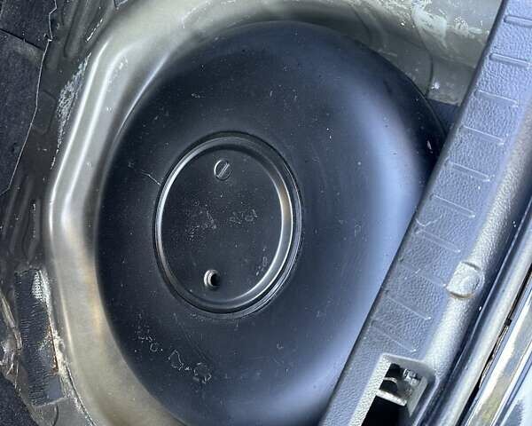 Чорний Тойота Королла, об'ємом двигуна 1.6 л та пробігом 193 тис. км за 5999 $, фото 20 на Automoto.ua