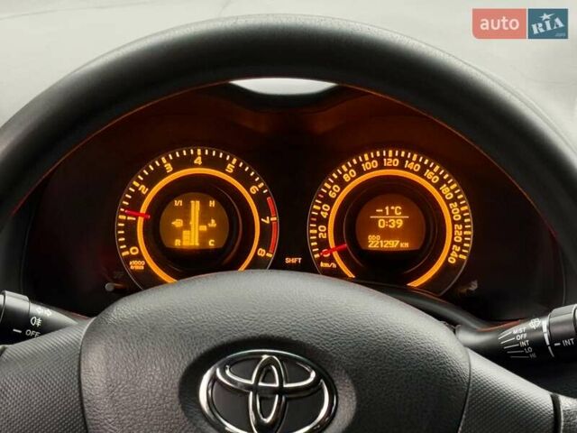 Черный Тойота Королла, объемом двигателя 1.6 л и пробегом 221 тыс. км за 6600 $, фото 15 на Automoto.ua