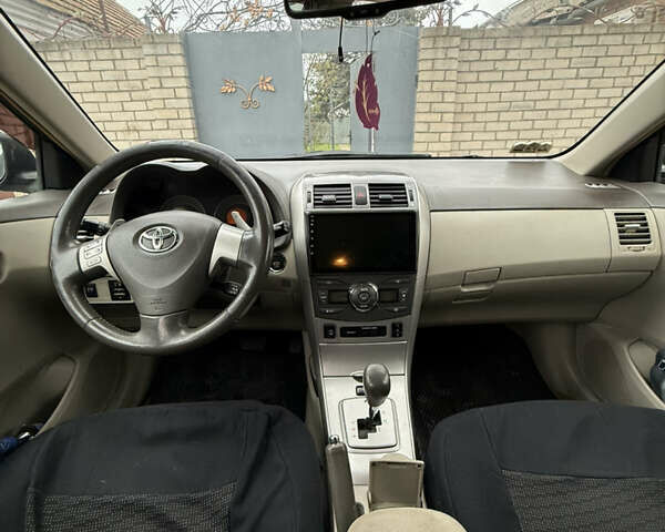 Черный Тойота Королла, объемом двигателя 1.6 л и пробегом 215 тыс. км за 6000 $, фото 5 на Automoto.ua