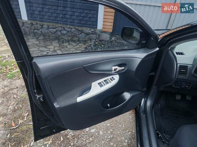 Черный Тойота Королла, объемом двигателя 1.6 л и пробегом 210 тыс. км за 6200 $, фото 2 на Automoto.ua