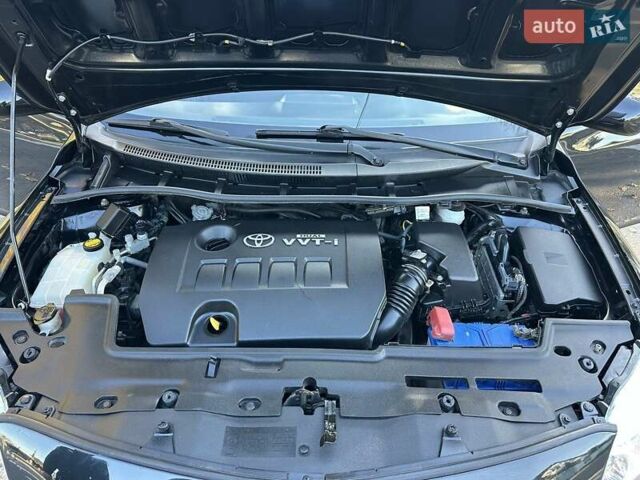 Чорний Тойота Королла, об'ємом двигуна 1.6 л та пробігом 193 тис. км за 5999 $, фото 1 на Automoto.ua