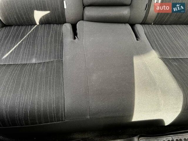 Черный Тойота Королла, объемом двигателя 1.59 л и пробегом 177 тыс. км за 7000 $, фото 20 на Automoto.ua