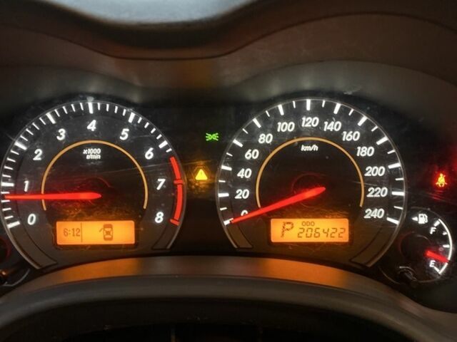 Чорний Тойота Королла, об'ємом двигуна 1.8 л та пробігом 204 тис. км за 5299 $, фото 13 на Automoto.ua