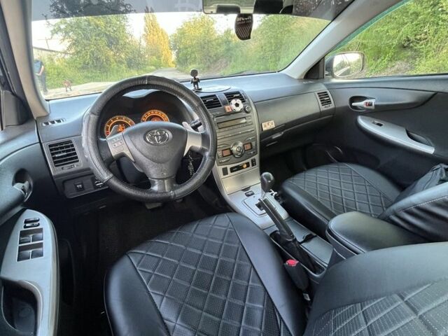 Чорний Тойота Королла, об'ємом двигуна 1.6 л та пробігом 290 тис. км за 5399 $, фото 13 на Automoto.ua