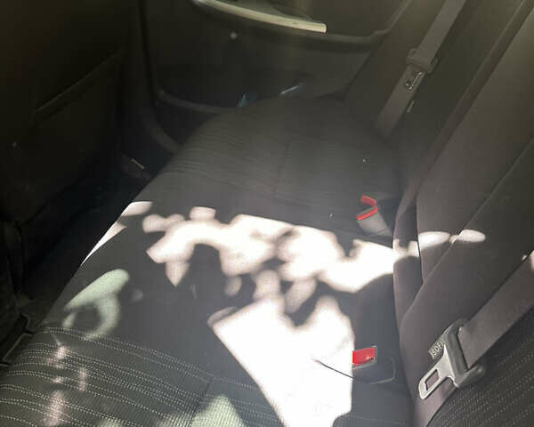 Черный Тойота Королла, объемом двигателя 1.6 л и пробегом 187 тыс. км за 7300 $, фото 3 на Automoto.ua