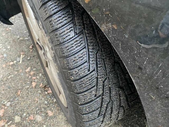 Чорний Тойота Королла, об'ємом двигуна 1.8 л та пробігом 205 тис. км за 5500 $, фото 2 на Automoto.ua