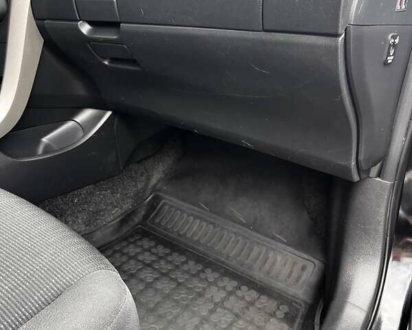 Черный Тойота Королла, объемом двигателя 1.59 л и пробегом 177 тыс. км за 7000 $, фото 11 на Automoto.ua