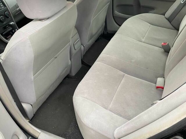 Чорний Тойота Королла, об'ємом двигуна 1.8 л та пробігом 205 тис. км за 5500 $, фото 6 на Automoto.ua