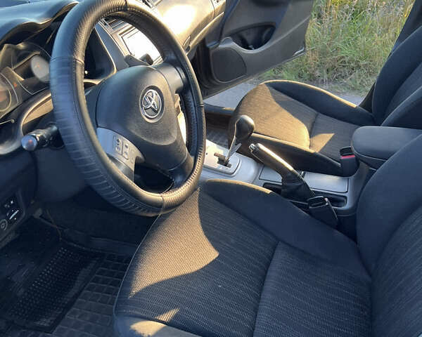 Черный Тойота Королла, объемом двигателя 1.6 л и пробегом 230 тыс. км за 6500 $, фото 7 на Automoto.ua