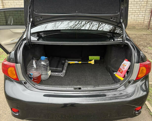 Черный Тойота Королла, объемом двигателя 1.6 л и пробегом 215 тыс. км за 6000 $, фото 3 на Automoto.ua