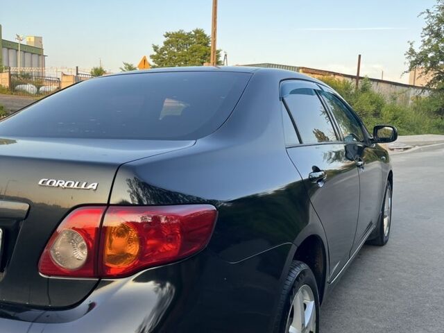 Чорний Тойота Королла, об'ємом двигуна 1.6 л та пробігом 290 тис. км за 5399 $, фото 6 на Automoto.ua